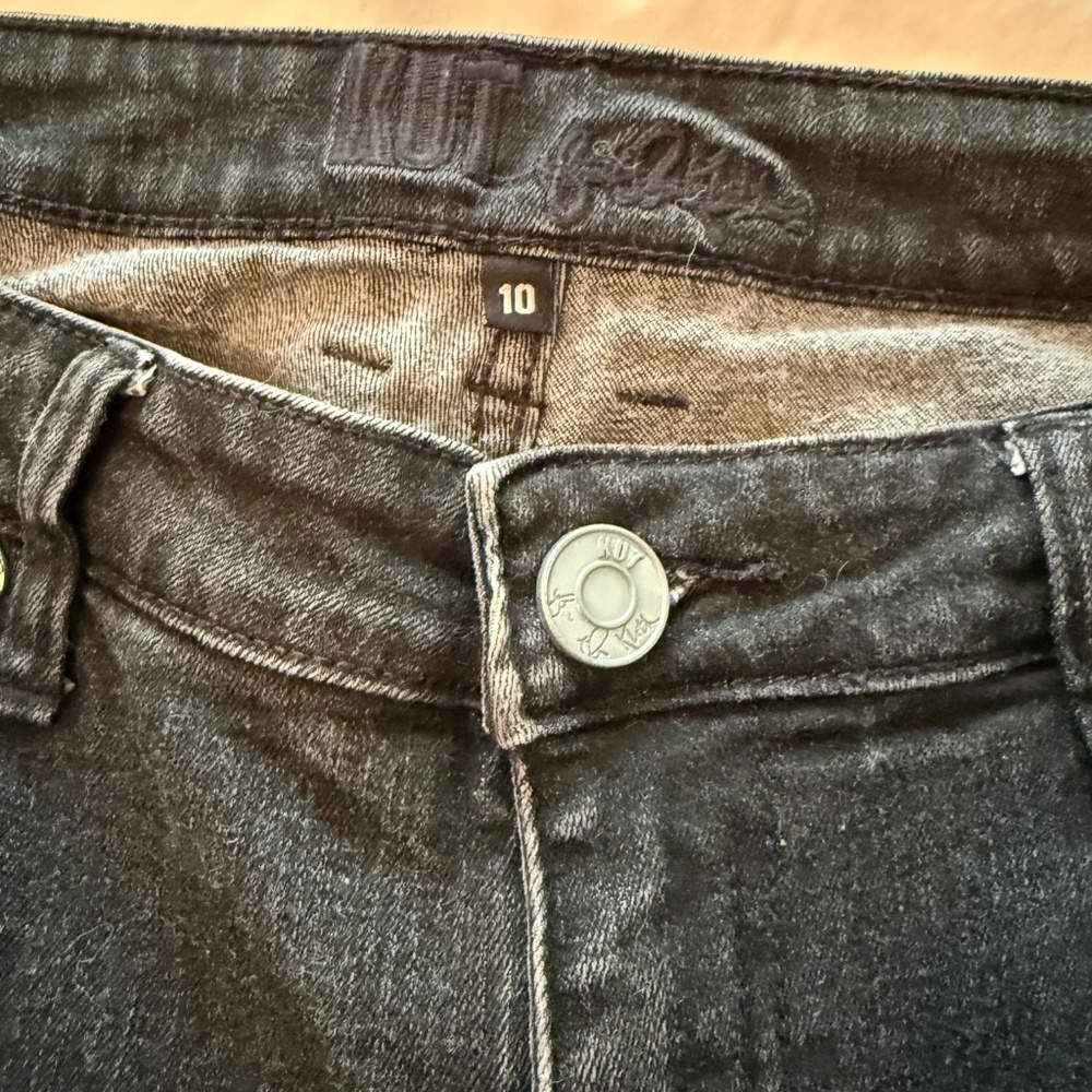 Kut from the Kloth Black Straight Leg Jeans Size 10 - Picture 4 of 6